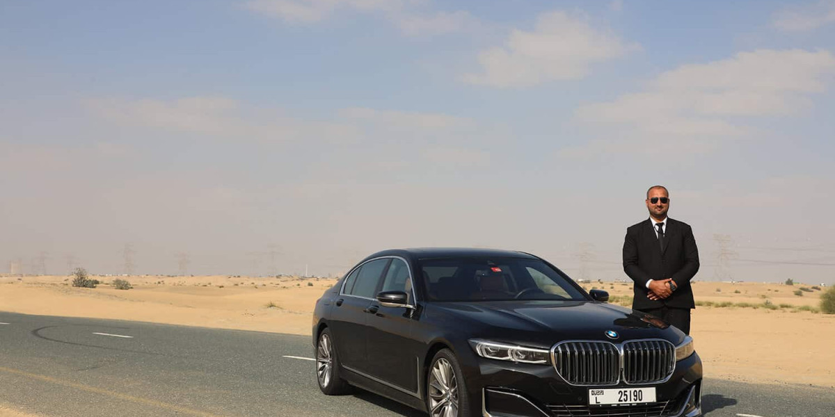 Chauffeur Car Hire Service in Dubai