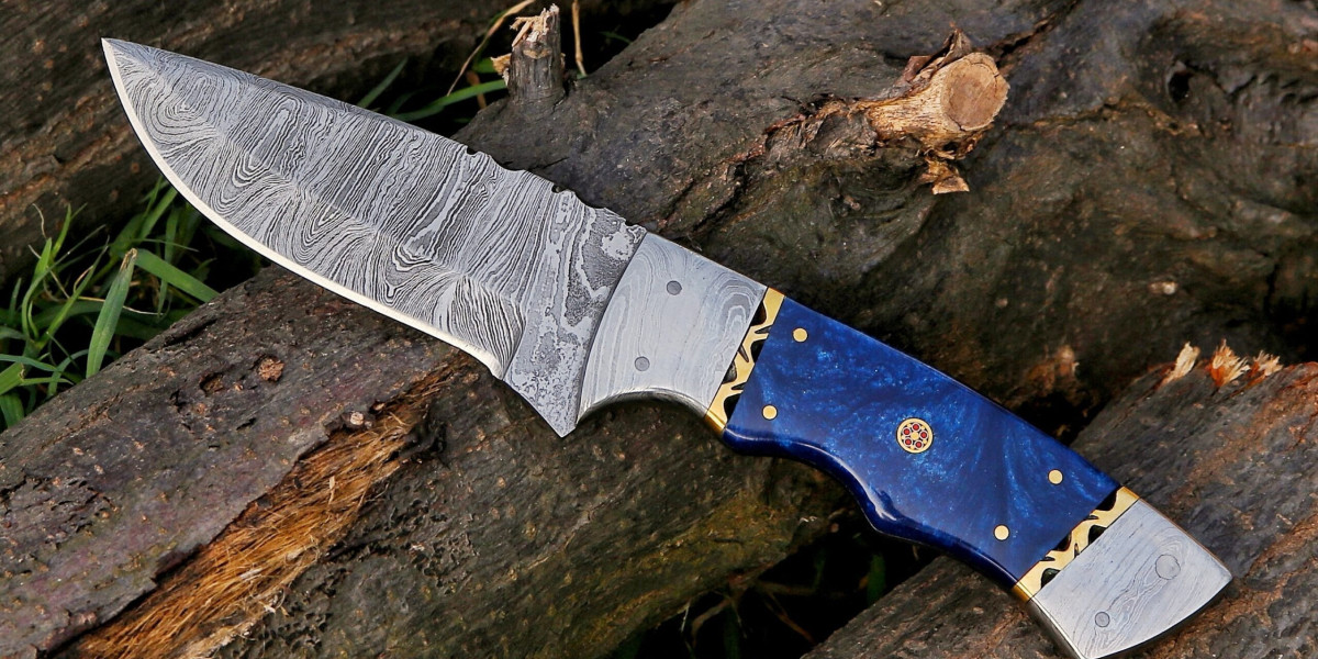 2024's Top Hunting Knife Brands: A Closer Look