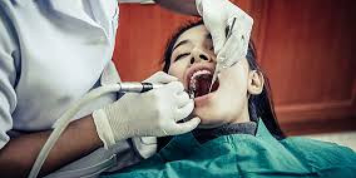Ensuring Quality: Characteristics of the Best Root Canal Clinics