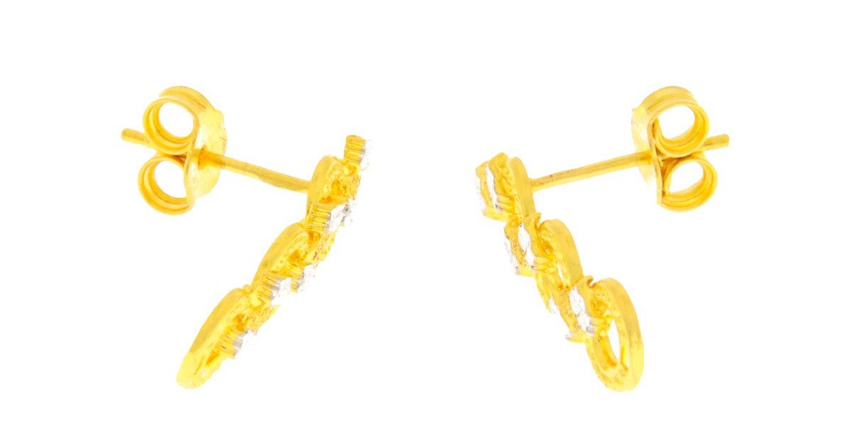 Latest Earrings Design in Gold: A Fusion of Tradition and Modern Trends