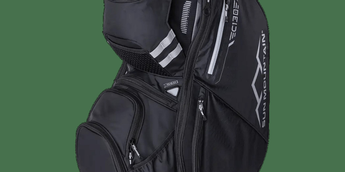 Which Features to Consider When Choosing Kids Golf Bags?