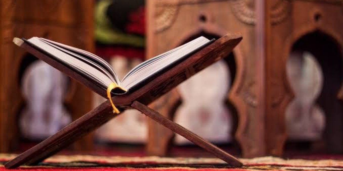 Unlock the Power of Knowledge with an Online Quran Academy USA